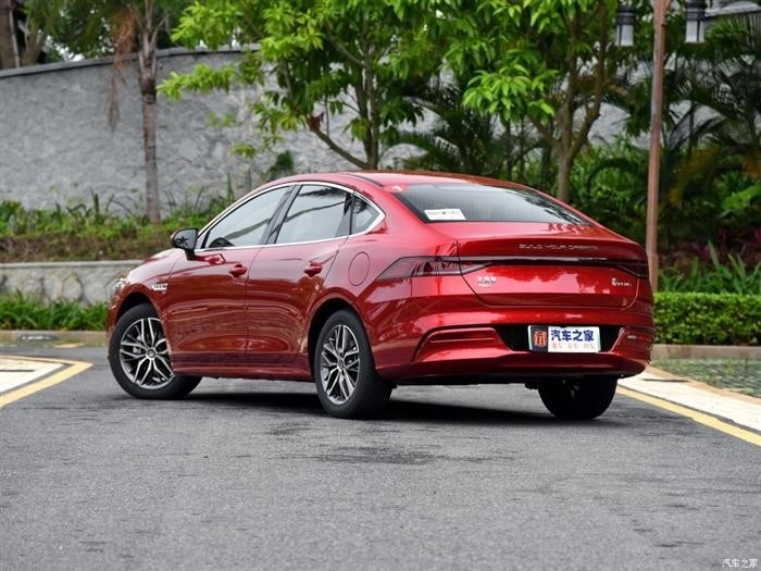 BYD TANG EV: передовые технологии электромобиля нового поколения