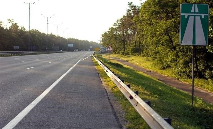 Скорость движения в населенных пунктах на автомагистрали