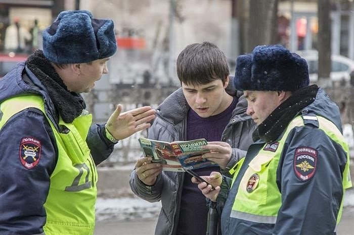 Как сдать на права за деньги