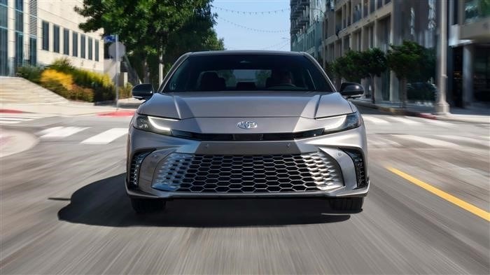 Все подробности о новой Toyota Camry 2025 года