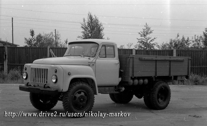 Кабина и оперение грузового автомобиля ГАЗ-52