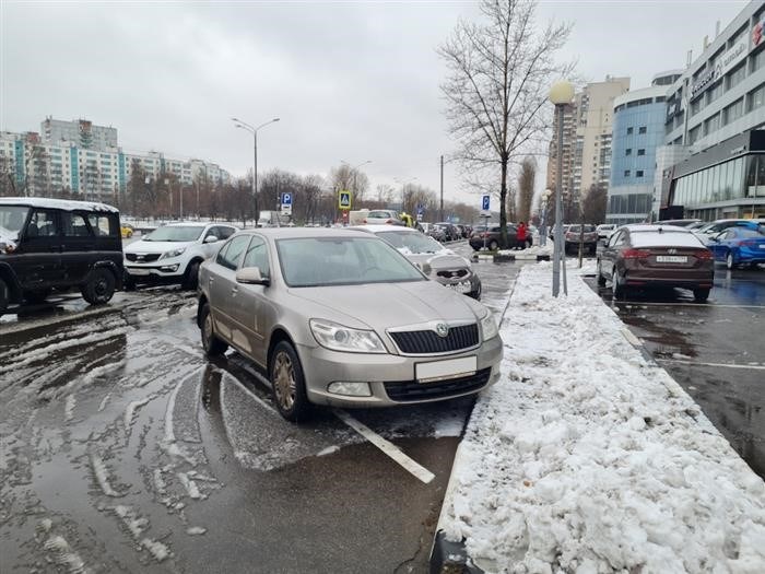 Плюс первый. Салон и багажник