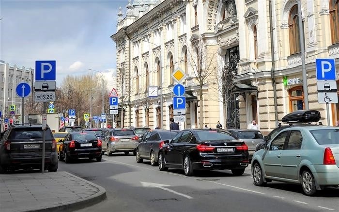 Предусмотрены ли исключения в системе запрета стоянки по четным и нечетным дням?