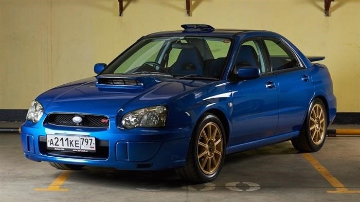 Ограниченный объем багажника для Subaru Impreza WRX STI 2004 года