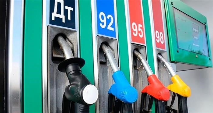 Почему дизельное топливо дороже бензина
