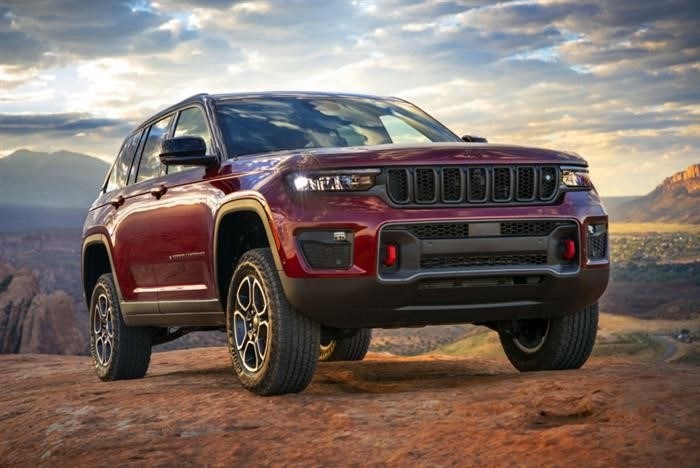 Новые Jeep GRAND CHEROKEE в наличии