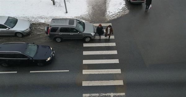 За сколько метров до пешеходного перехода разрешена парковка