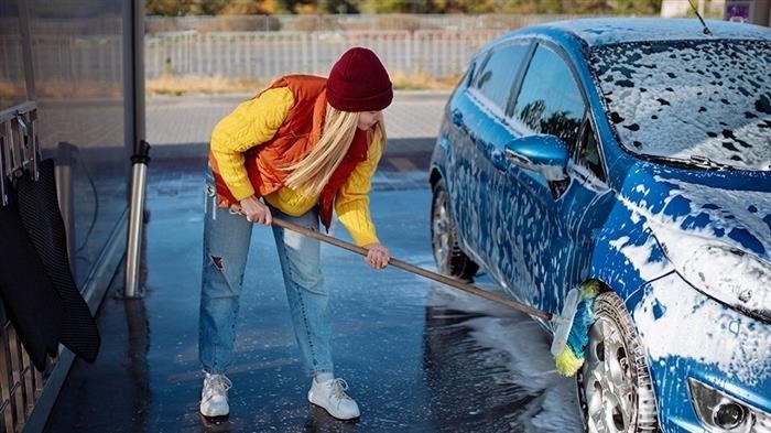 Сколько действует средство от дождя на стекле автомобиля?